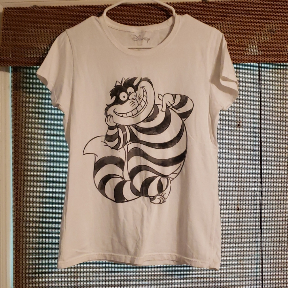 Disney Cheshire Cat T-Shirt size medium